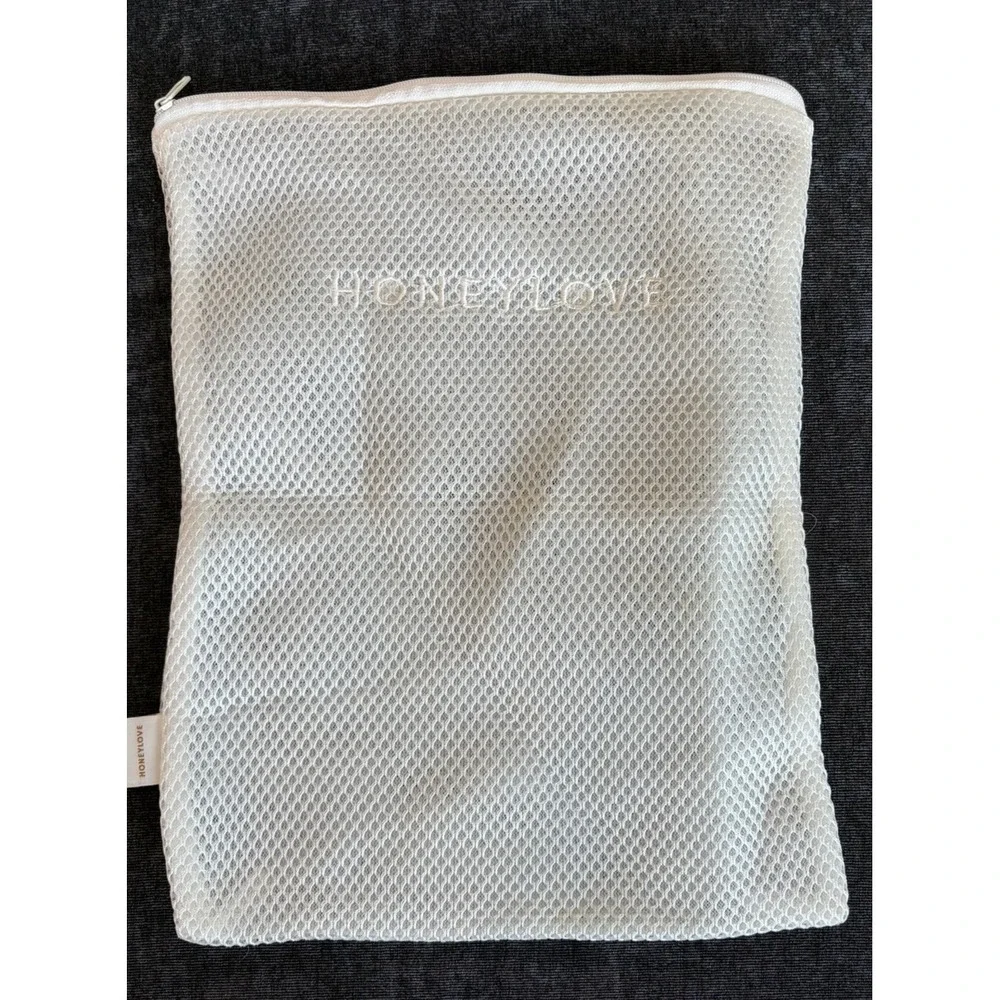 Honeylove Mesh Zip up Laundry Bag Intimates Lingerie Bra Undie Beige